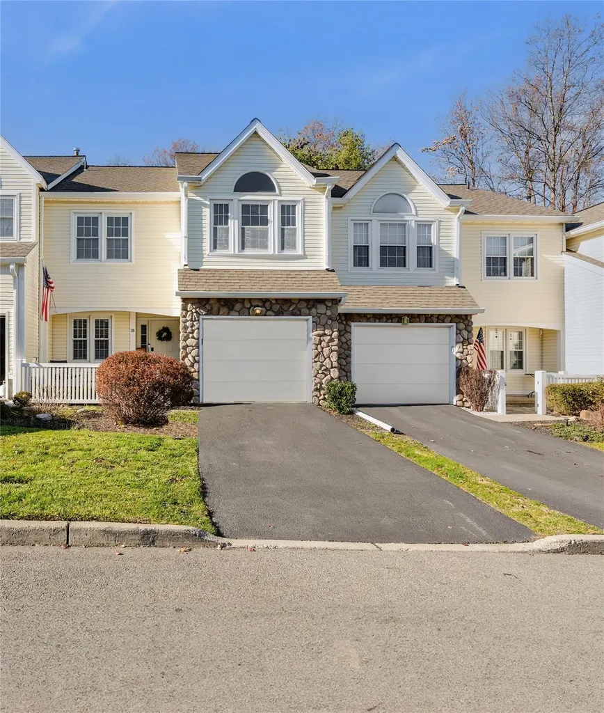 18 Spruce Ridge Drive Fishkill NY 12524