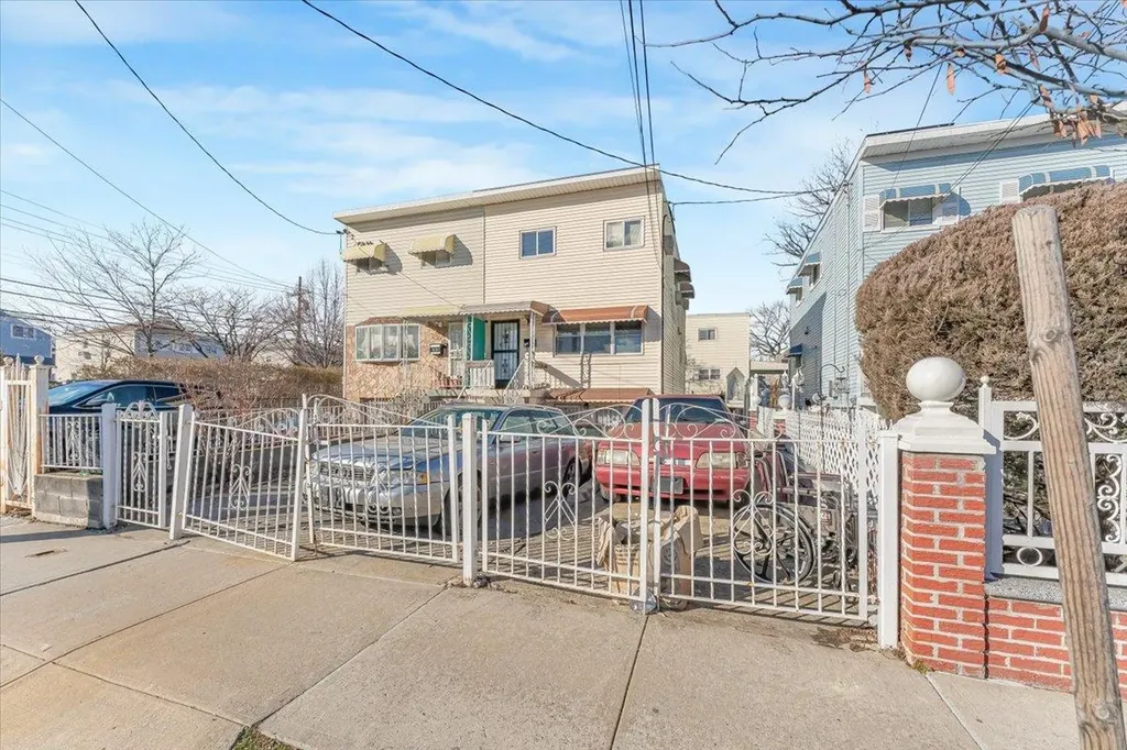 2303 Lafayette Avenue Bronx NY 10473