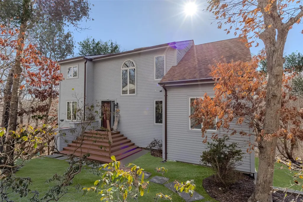 7 Chips Court Brookhaven NY 11777