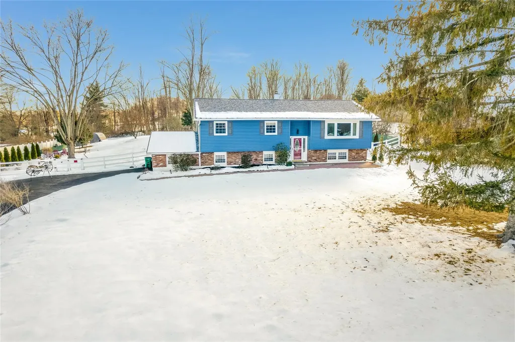 4 Valkill Drive Poughkeepsie NY 12601