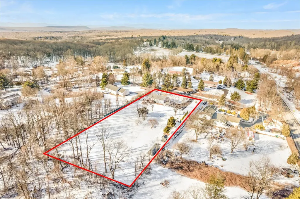 4 Valkill Drive Poughkeepsie NY 12601