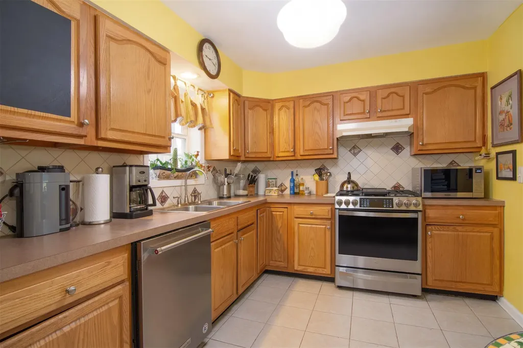 376 Rich Avenue Mount Vernon NY 10552