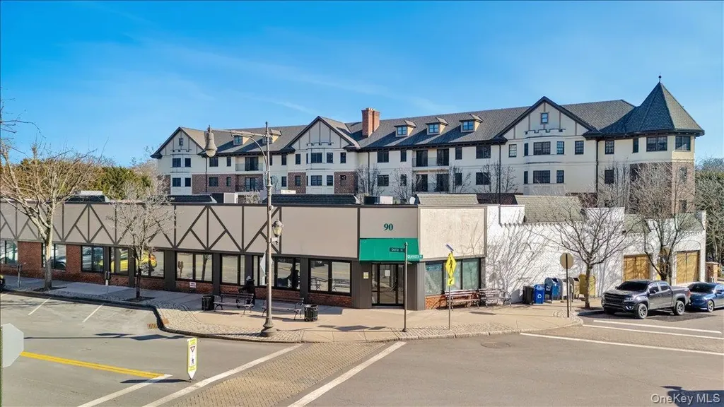 90 Garth Road Scarsdale NY 10583
