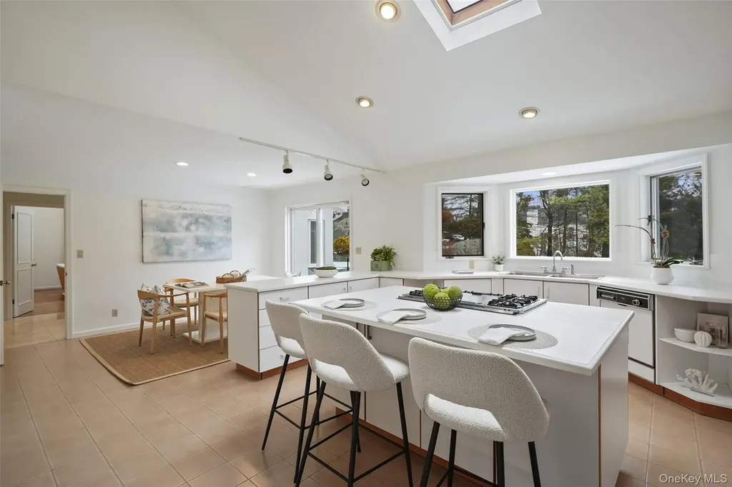 14 Lakeside Drive Rye NY 10580