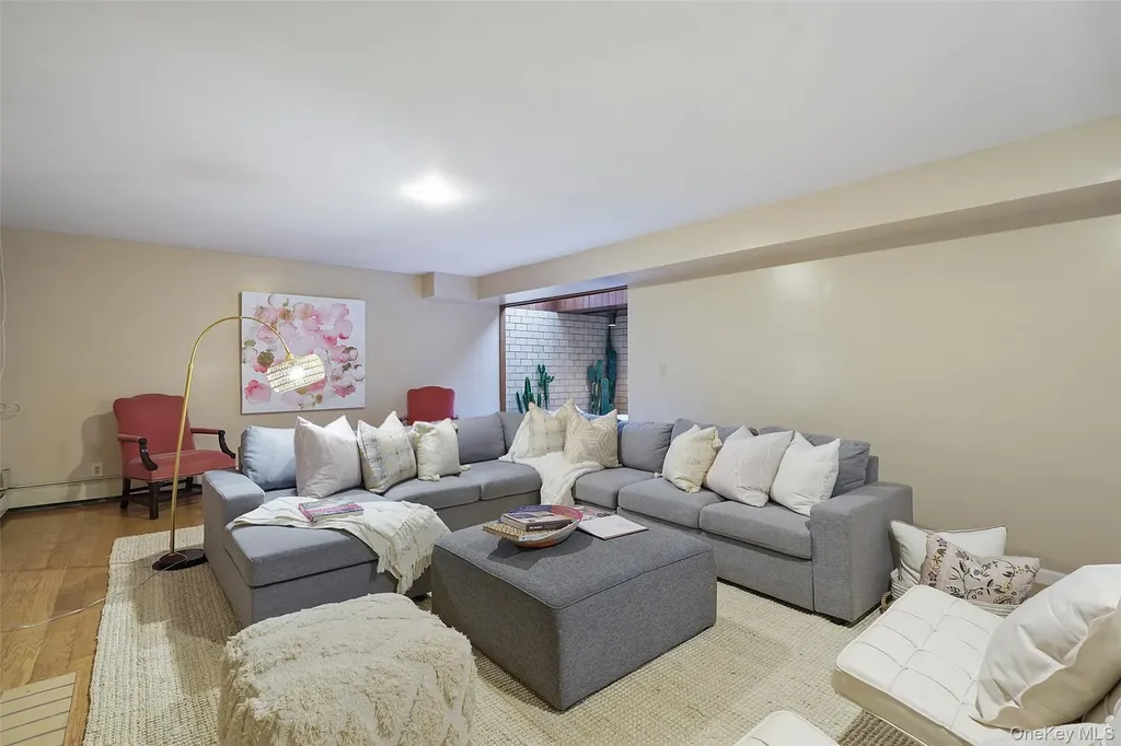 14 Lakeside Drive Rye NY 10580