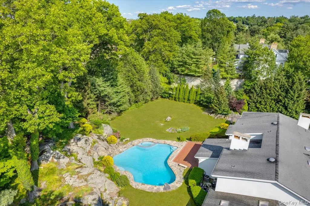14 Lakeside Drive Rye NY 10580