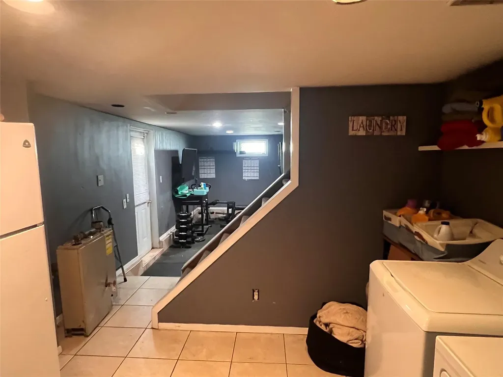 84 Monaco Avenue Elmont NY 11003