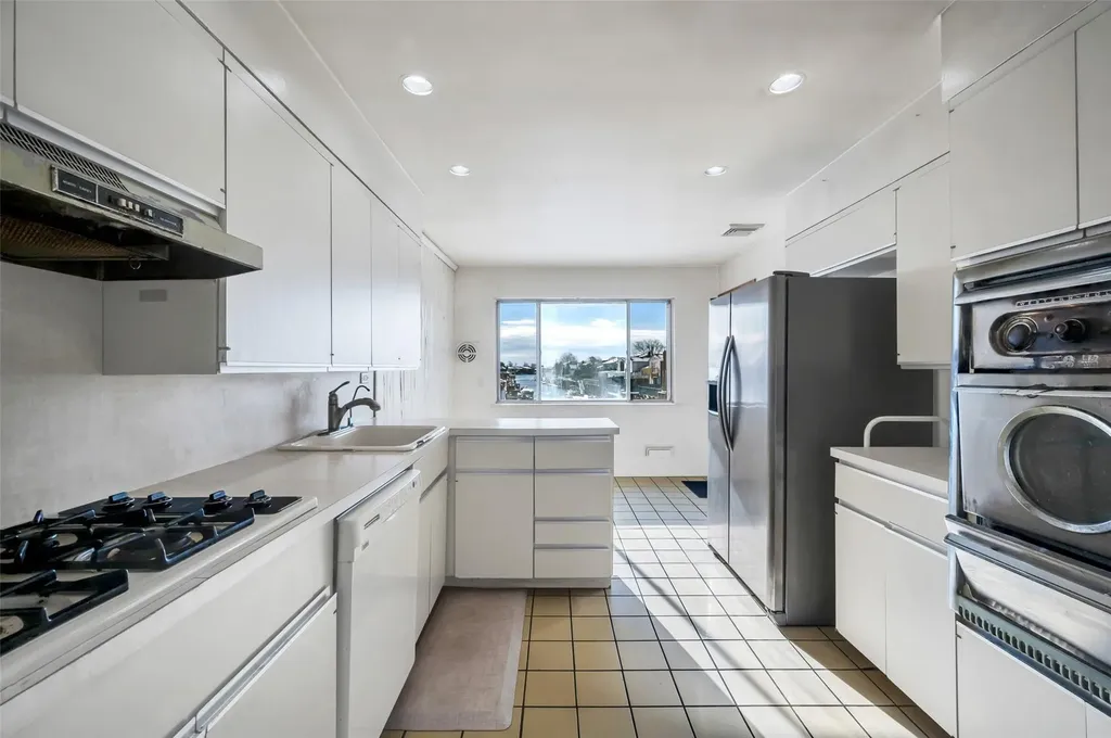 914 Northern Boulevard Baldwin NY 11510