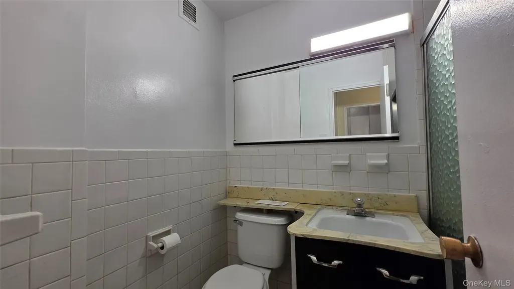 70-25 Yellowstone Boulevard Forest Hills NY 11375