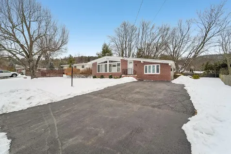 183 W Mary Lane Valley Cottage NY 10989