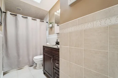 183 W Mary Lane Valley Cottage NY 10989