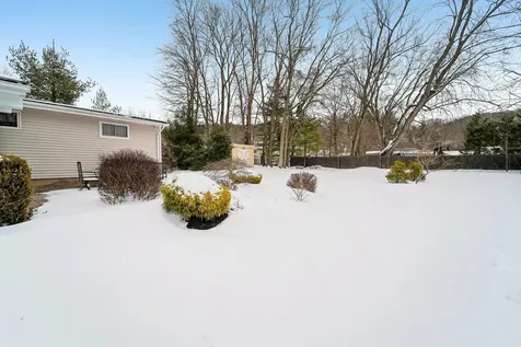 183 W Mary Lane Valley Cottage NY 10989