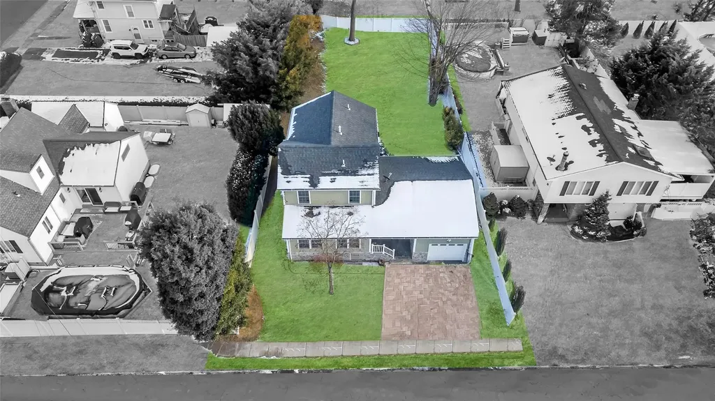 45 Ash Street Babylon NY 11757