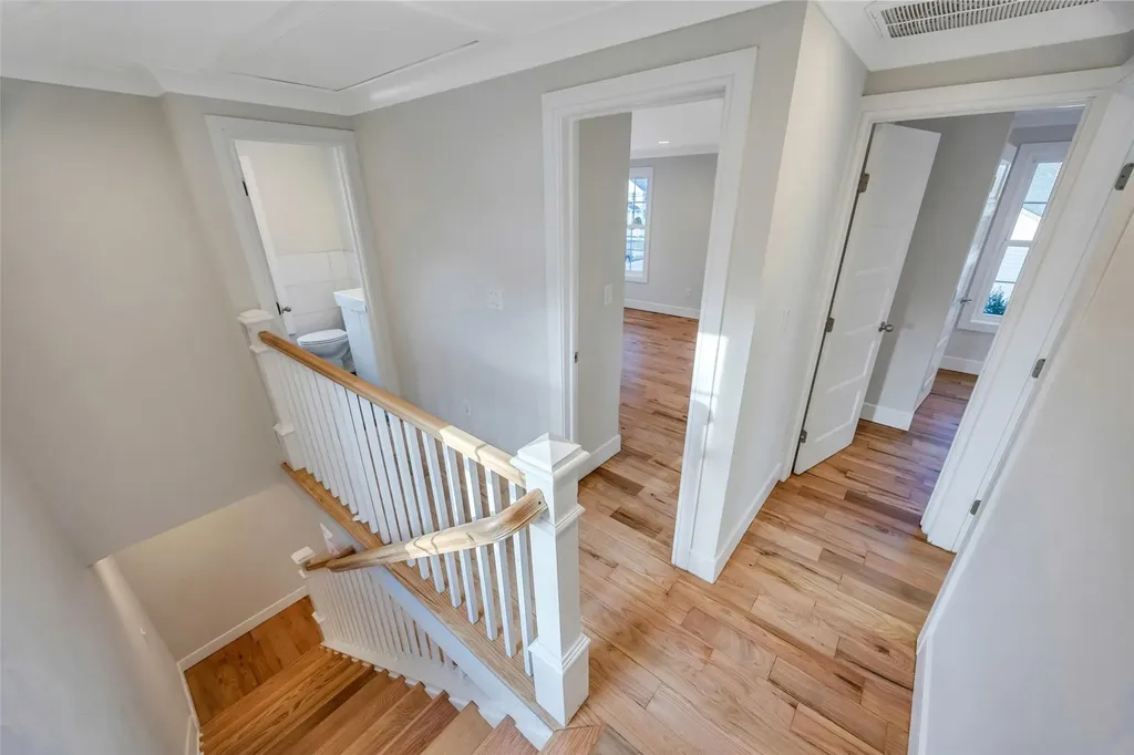 45 Ash Street Lindenhurst NY 11757