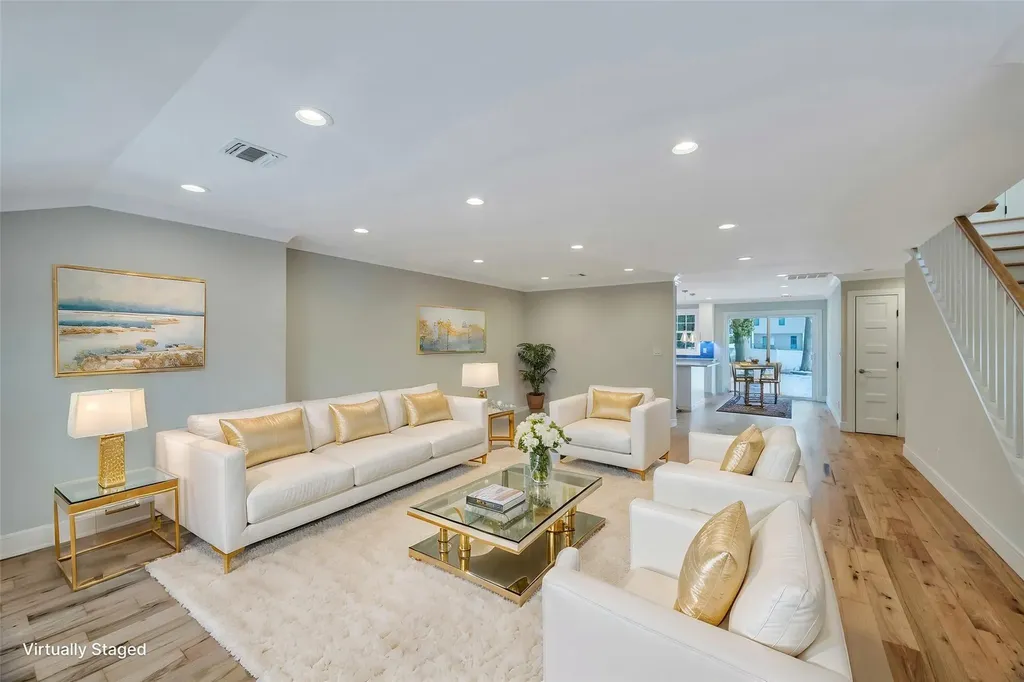 45 Ash Street Lindenhurst NY 11757