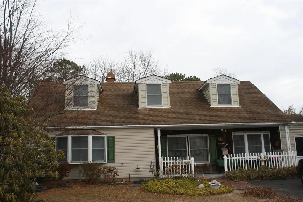 11 Redpine Drive Medford NY 11763