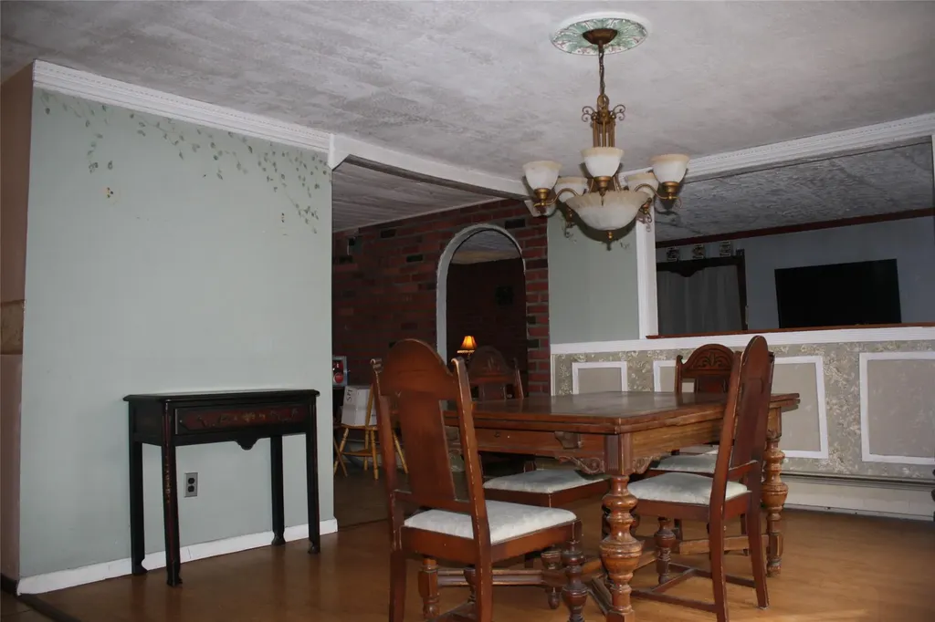 11 Redpine Drive Medford NY 11763