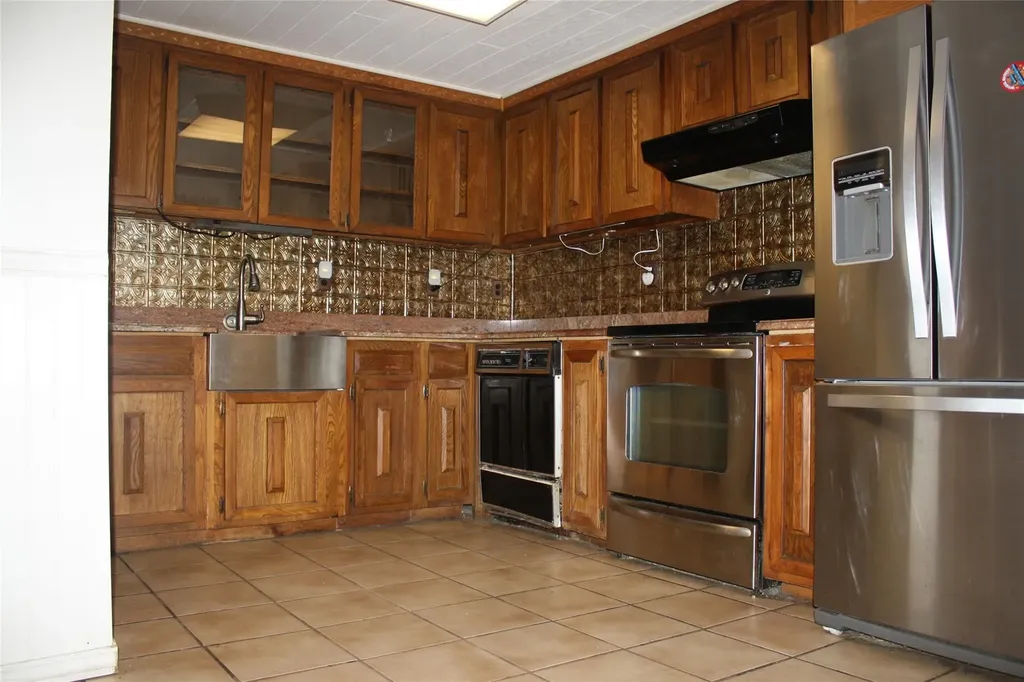 11 Redpine Drive Medford NY 11763
