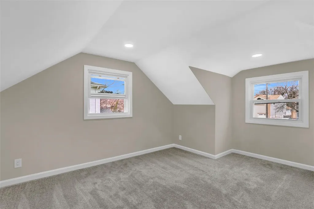 1226 Dutch Broadway Valley Stream NY 11580