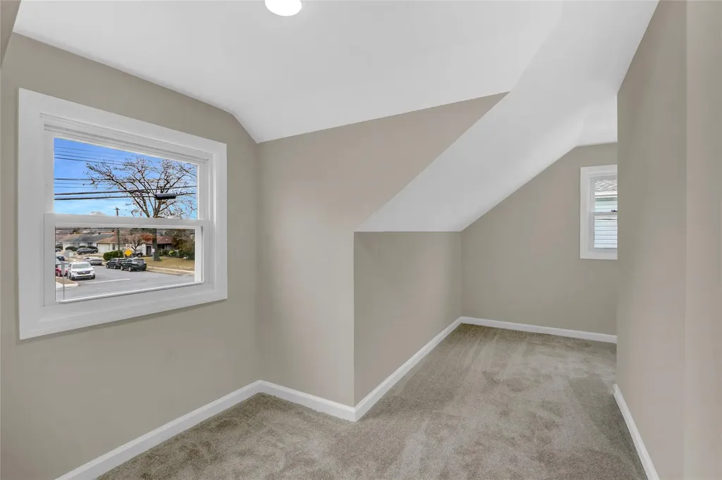 1226 Dutch Broadway Valley Stream NY 11580
