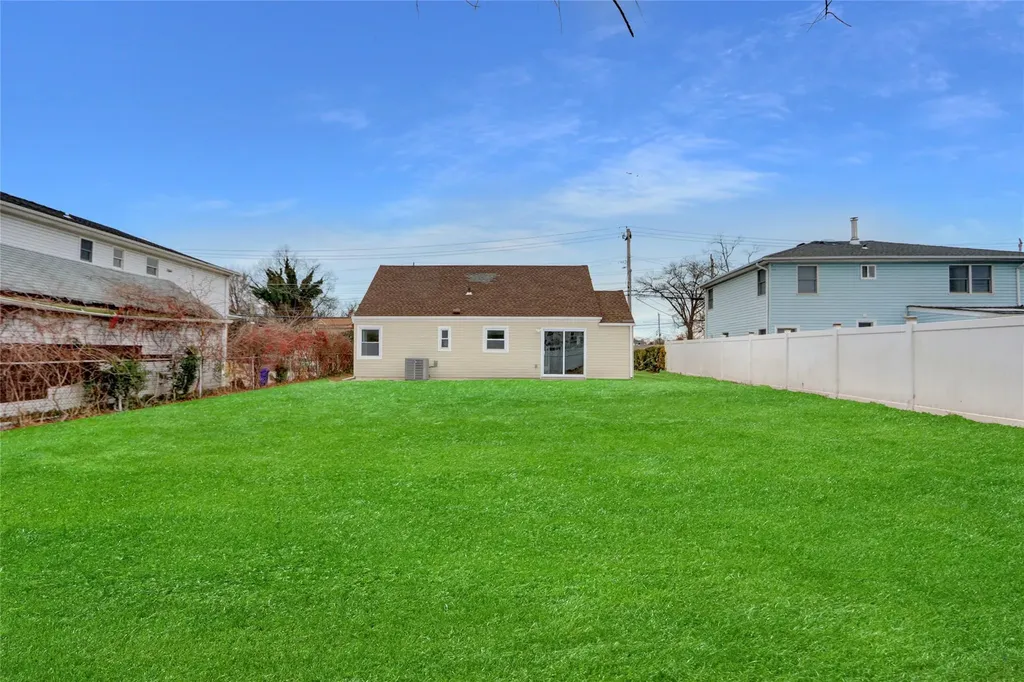 1226 Dutch Broadway Valley Stream NY 11580