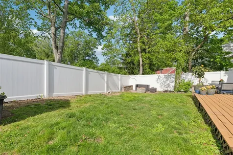 44 Tuscarora Drive Centerport NY 11721