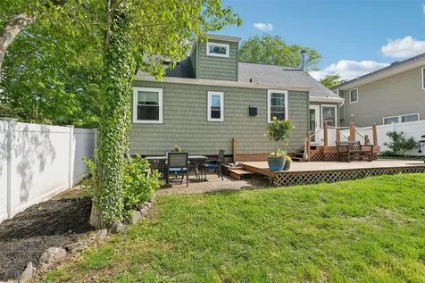44 Tuscarora Drive Centerport NY 11721