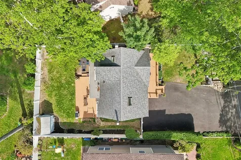 44 Tuscarora Drive Centerport NY 11721