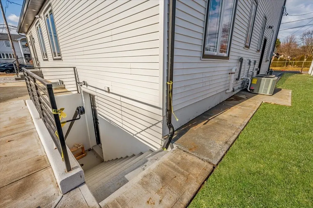 201 Maple Avenue East Meadow NY 11554