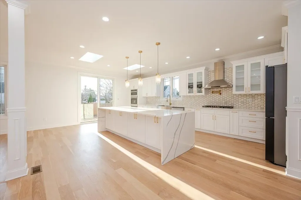 201 Maple Avenue East Meadow NY 11554