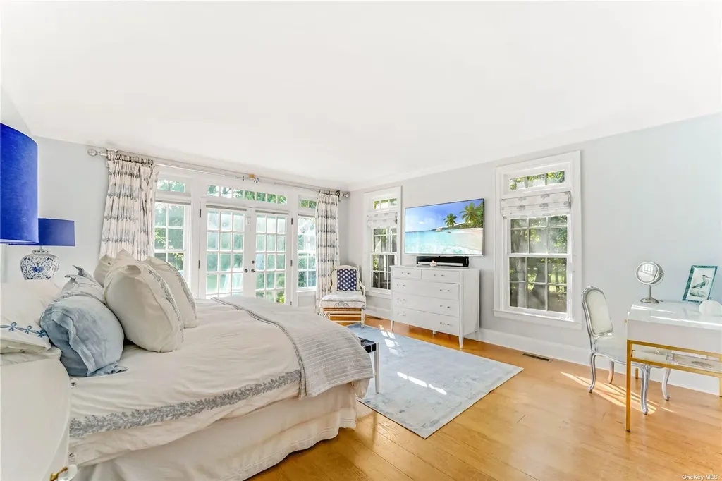 53 South Road Westhampton Beach NY 11978