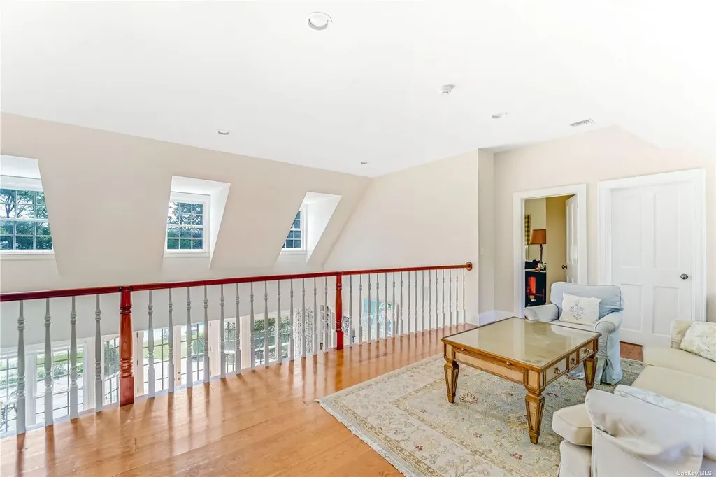 53 South Road Westhampton Beach NY 11978