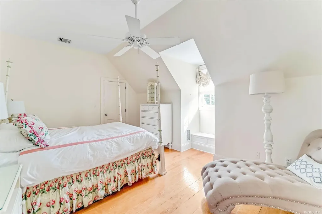 53 South Road Westhampton Beach NY 11978