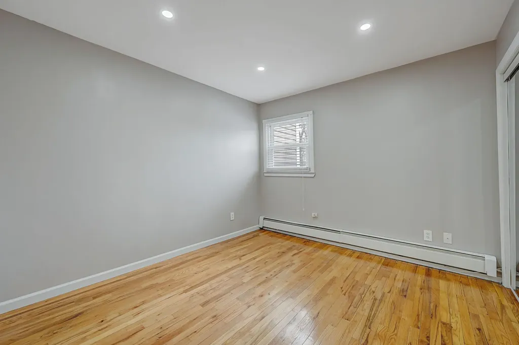 224 Vanderbilt Boulevard Oakdale NY 11769