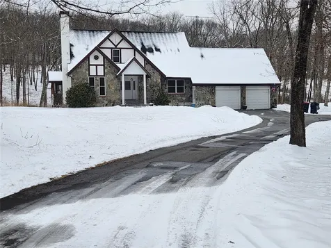 84 Nine Partners Road Staatsburg NY 12580