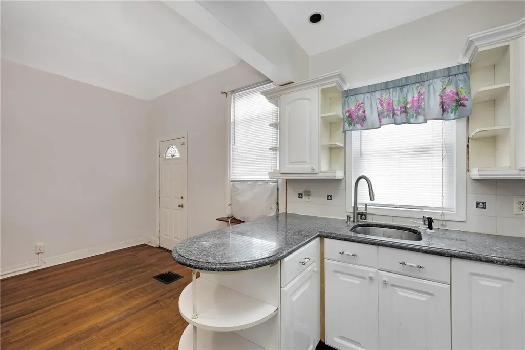 119 Sheridan Avenue Brooklyn NY 11208