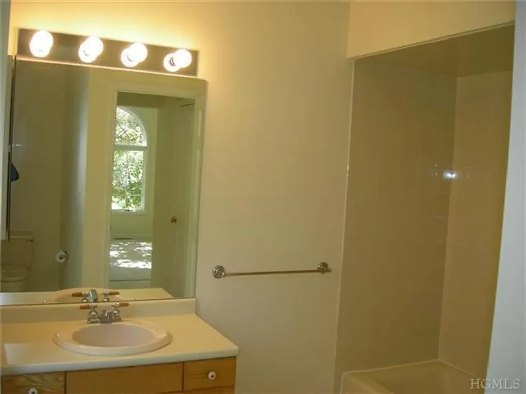 3601 Victoria Drive Mount Kisco NY 10549