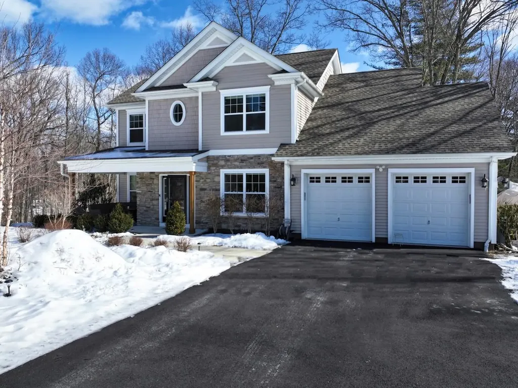 30 Knoll Crest Court Cornwall NY 12518