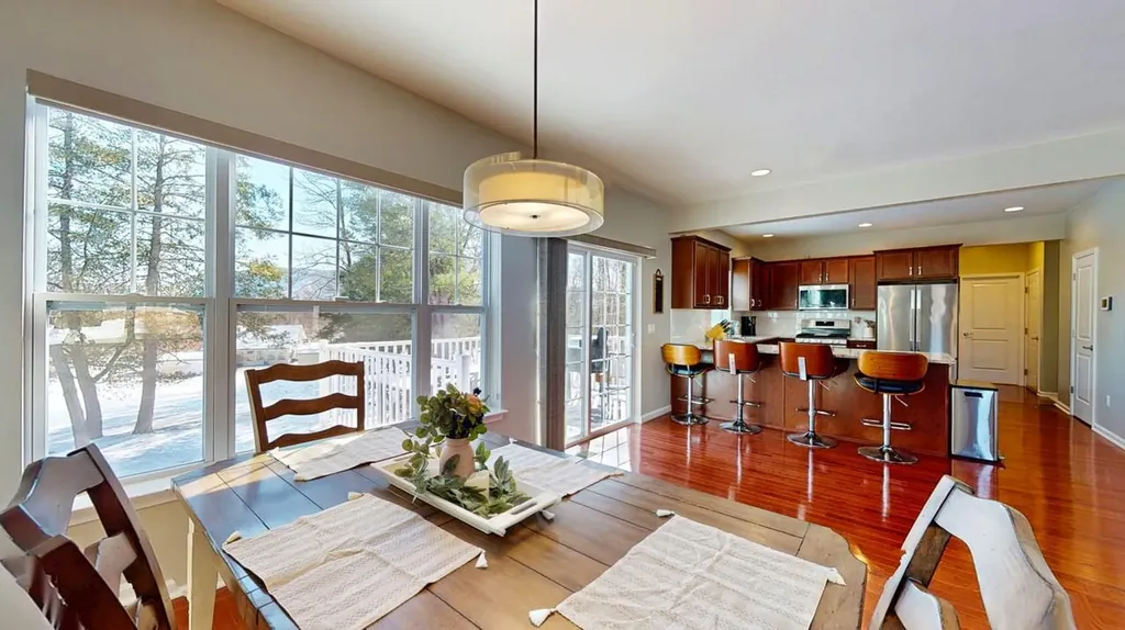 30 Knoll Crest Court Cornwall NY 12518