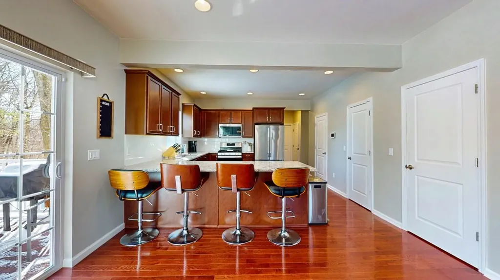 30 Knoll Crest Court Cornwall NY 12518