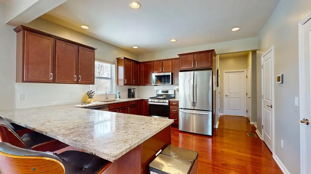 30 Knoll Crest Court Cornwall NY 12518