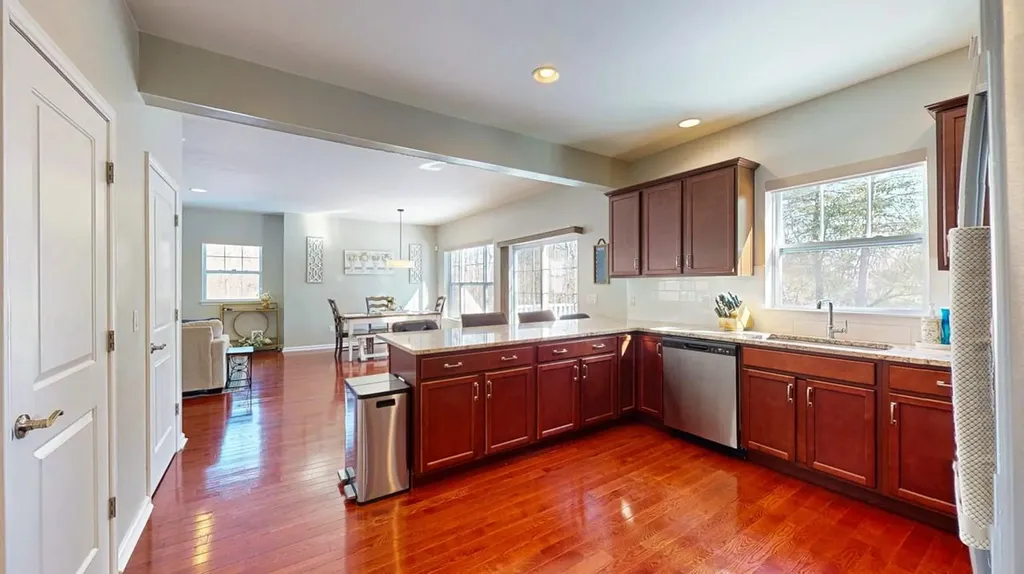 30 Knoll Crest Court Cornwall NY 12518