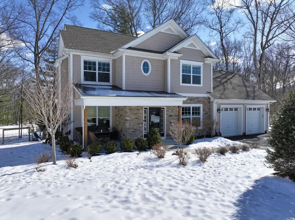 30 Knoll Crest Court Cornwall NY 12518
