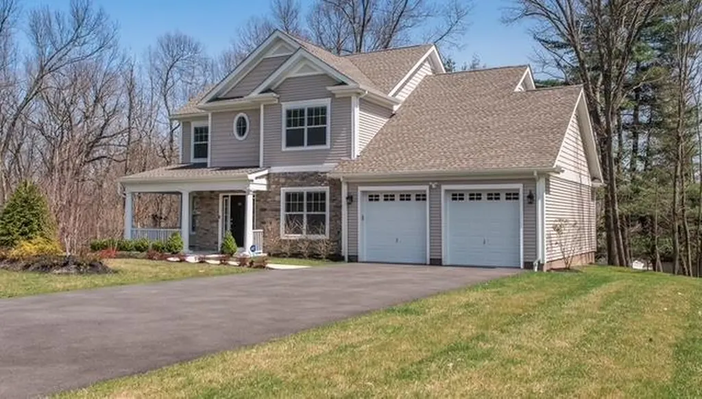 30 Knoll Crest Court Cornwall NY 12518