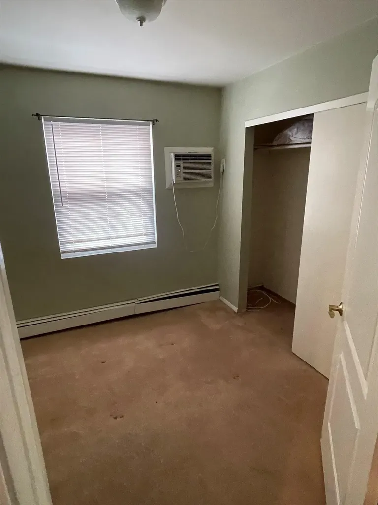 607 Myrtle Avenue West Islip NY 11795