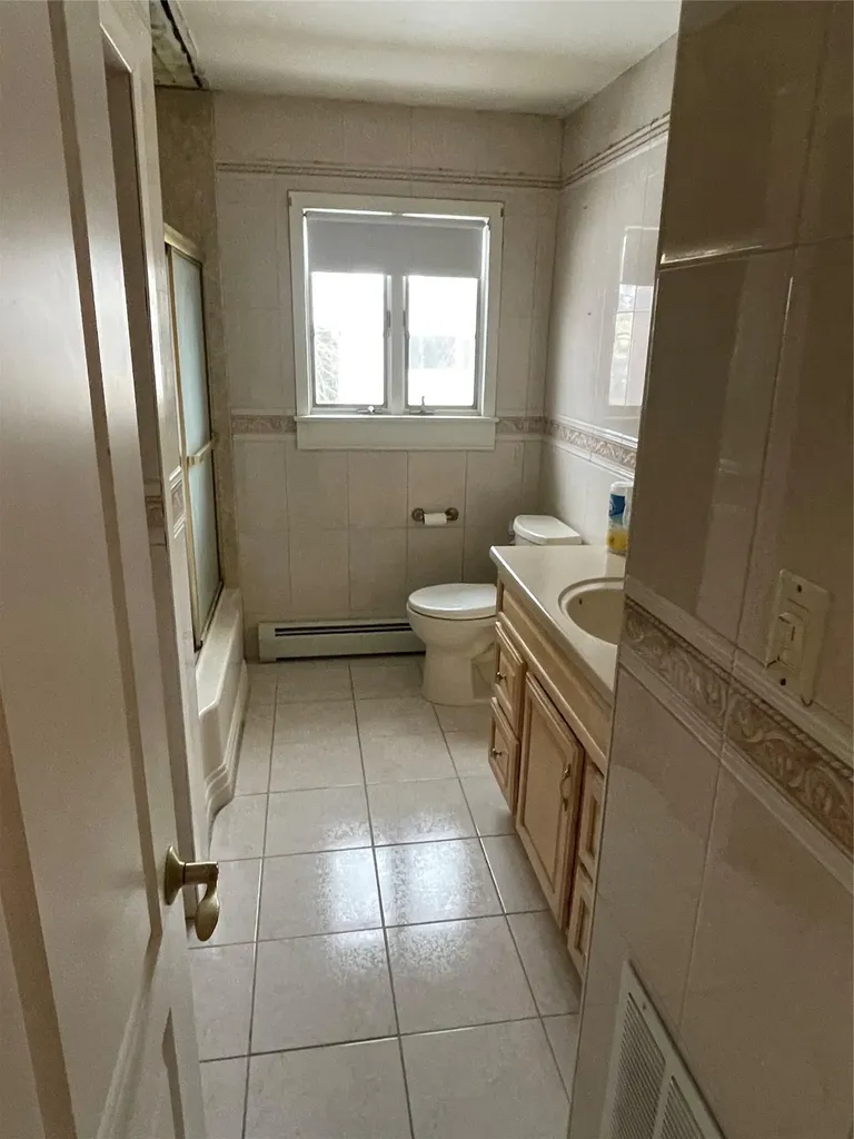 607 Myrtle Avenue West Islip NY 11795