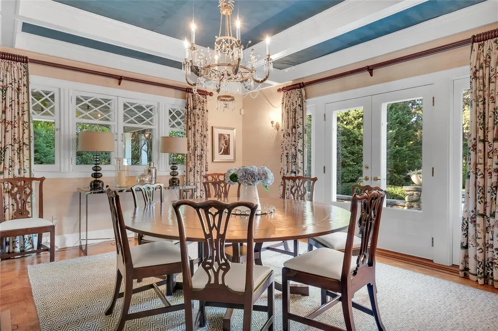 299 Pondfield Road Bronxville NY 10708
