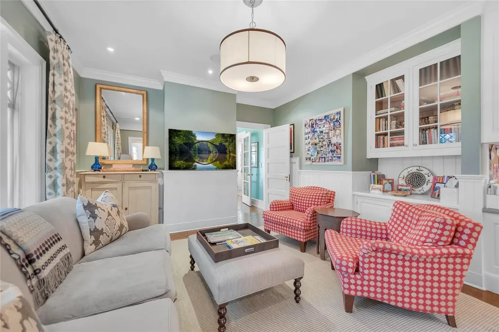 299 Pondfield Road Bronxville NY 10708