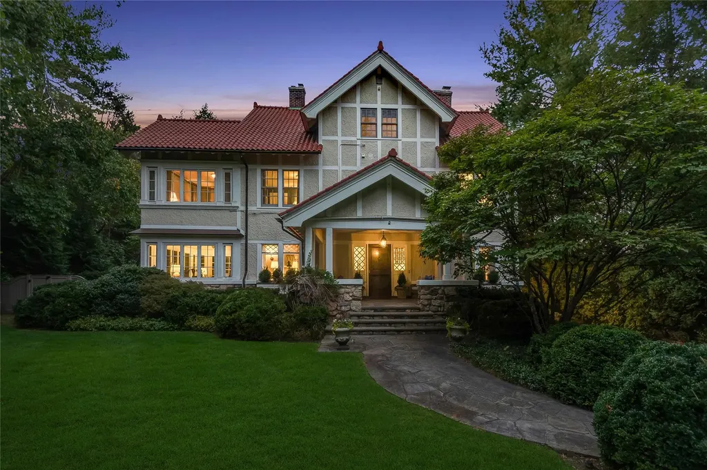 299 Pondfield Road Bronxville NY 10708