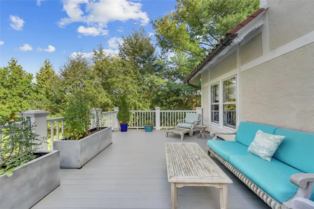 299 Pondfield Road Bronxville NY 10708